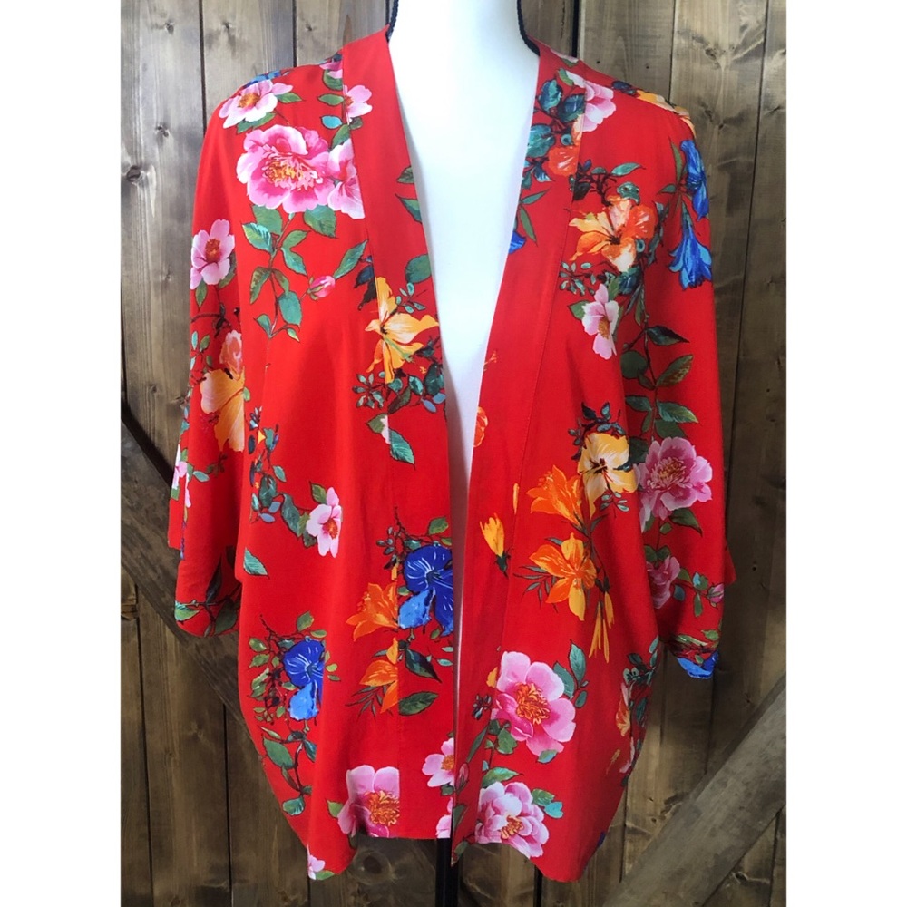 G.I.L.I. Light Weight Floral Kimono Size XS